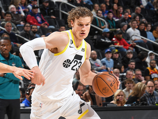  马尔卡宁生涯新高爵士不敌活塞队  